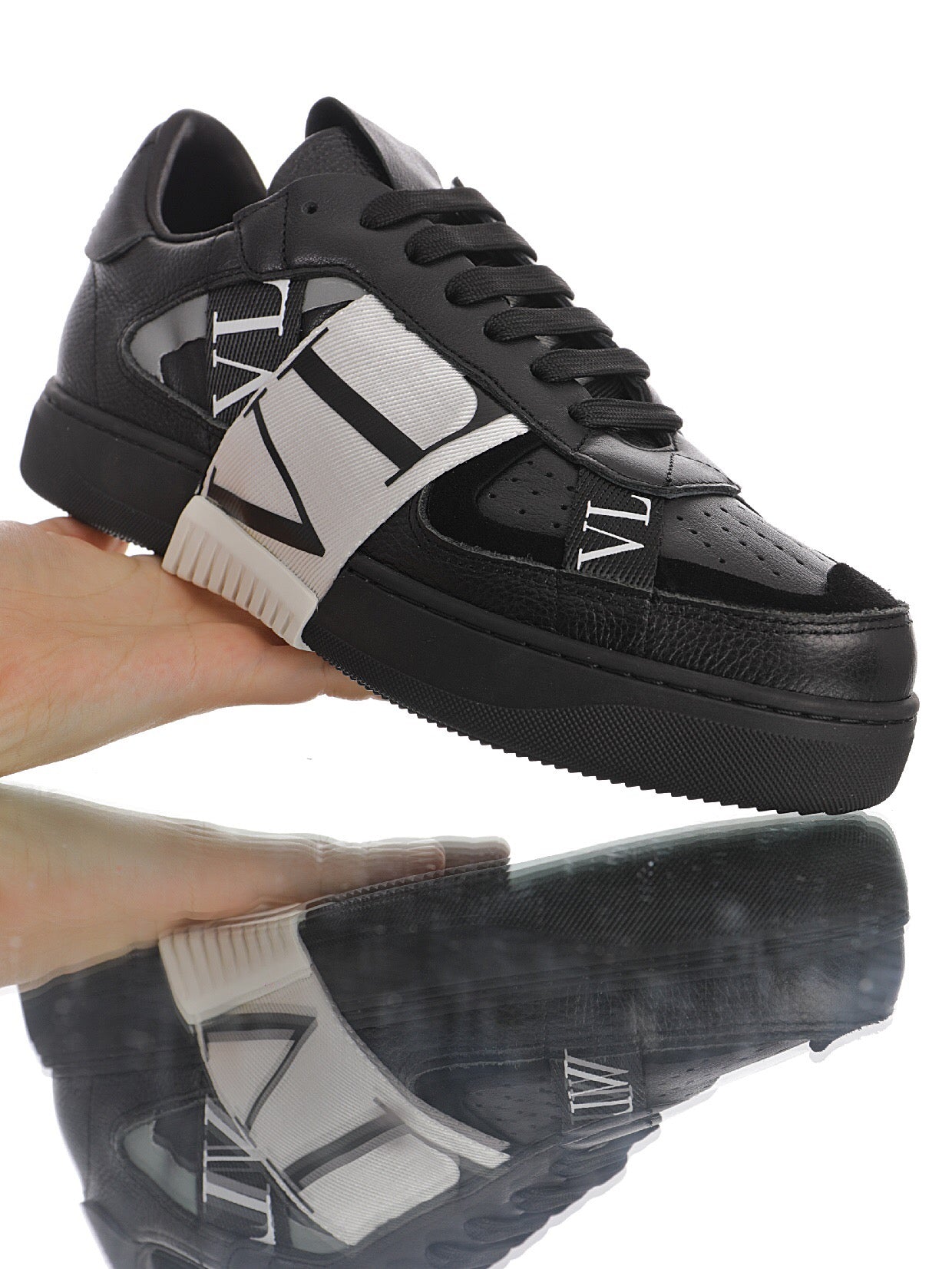 Valentino garavani black&White