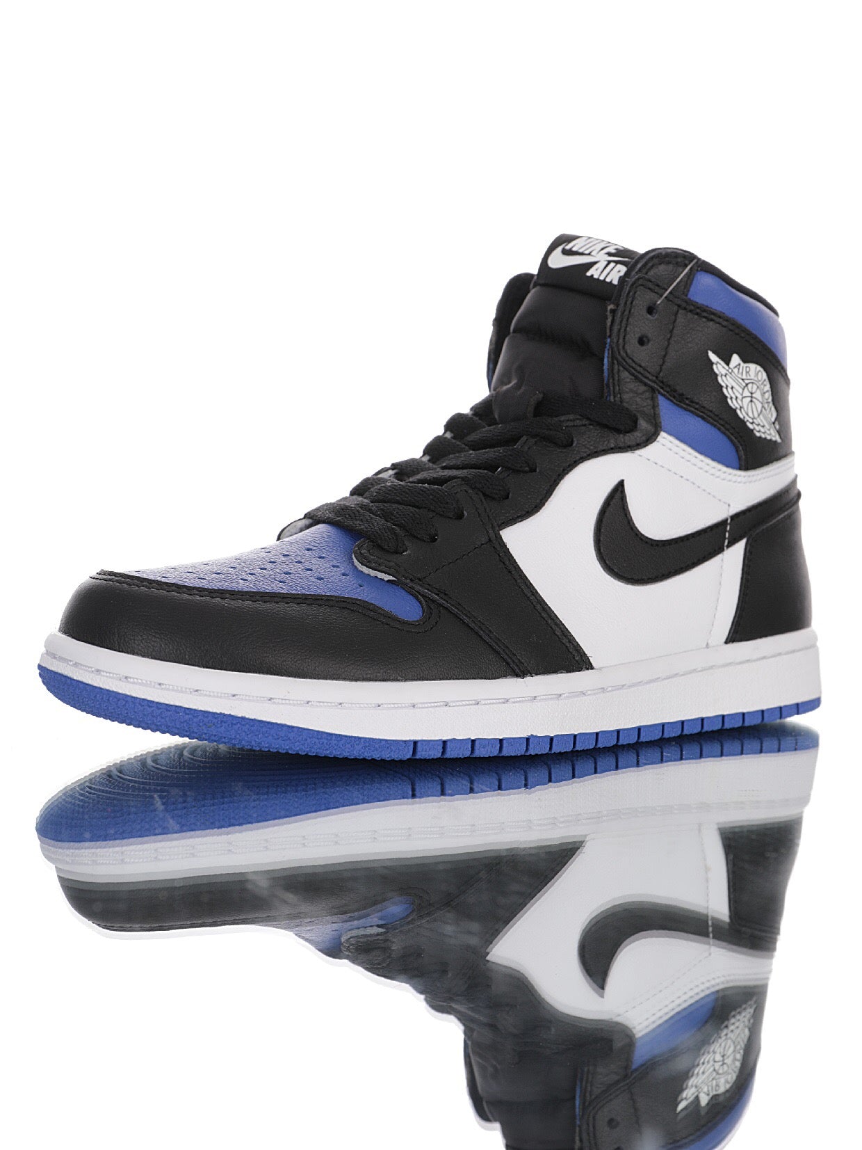 Air Jordan 1 Retro High Royal Toe
