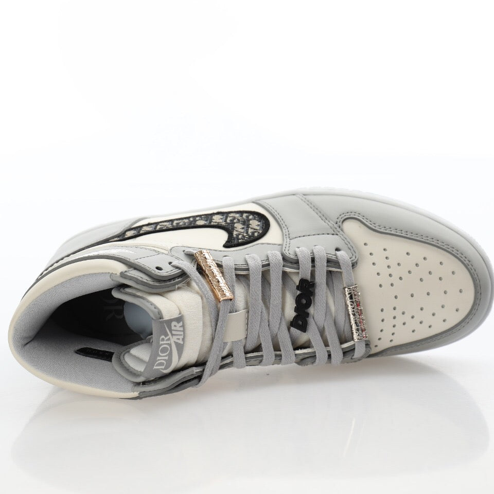 Air Jordan 1 Retro High Dior