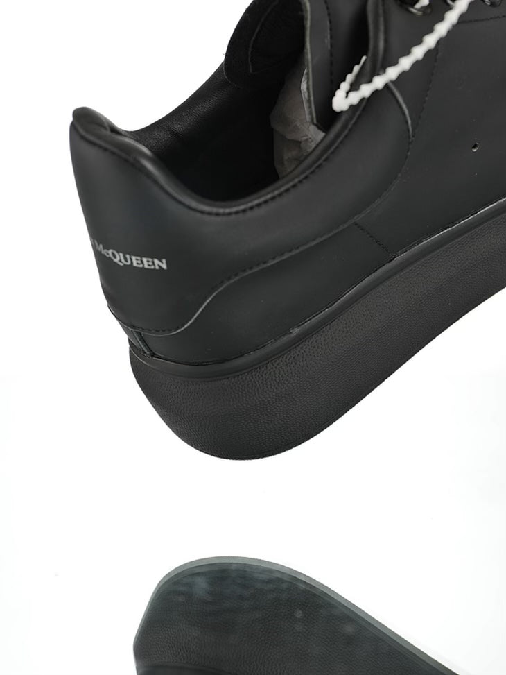 Alexander McQueen Total Black