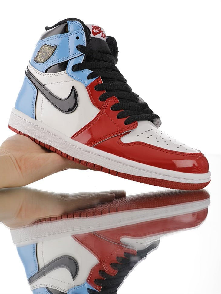 Air Jordan 1 Retro High Fearless UNC Chicago
