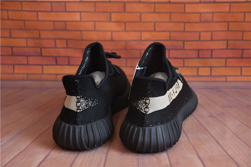 Yeezy Boost 350 V2 "Oreo"