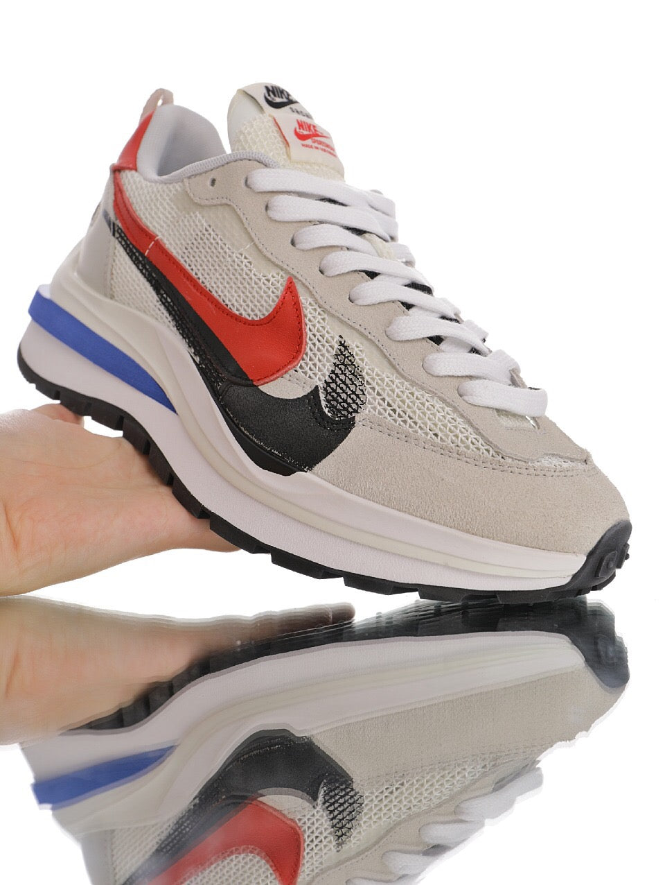 Nike sacai vaporwaffle Royal Fuchsia