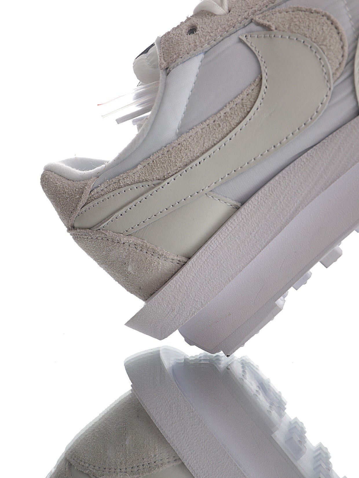 Nike LD Waffle sacai White Nylon