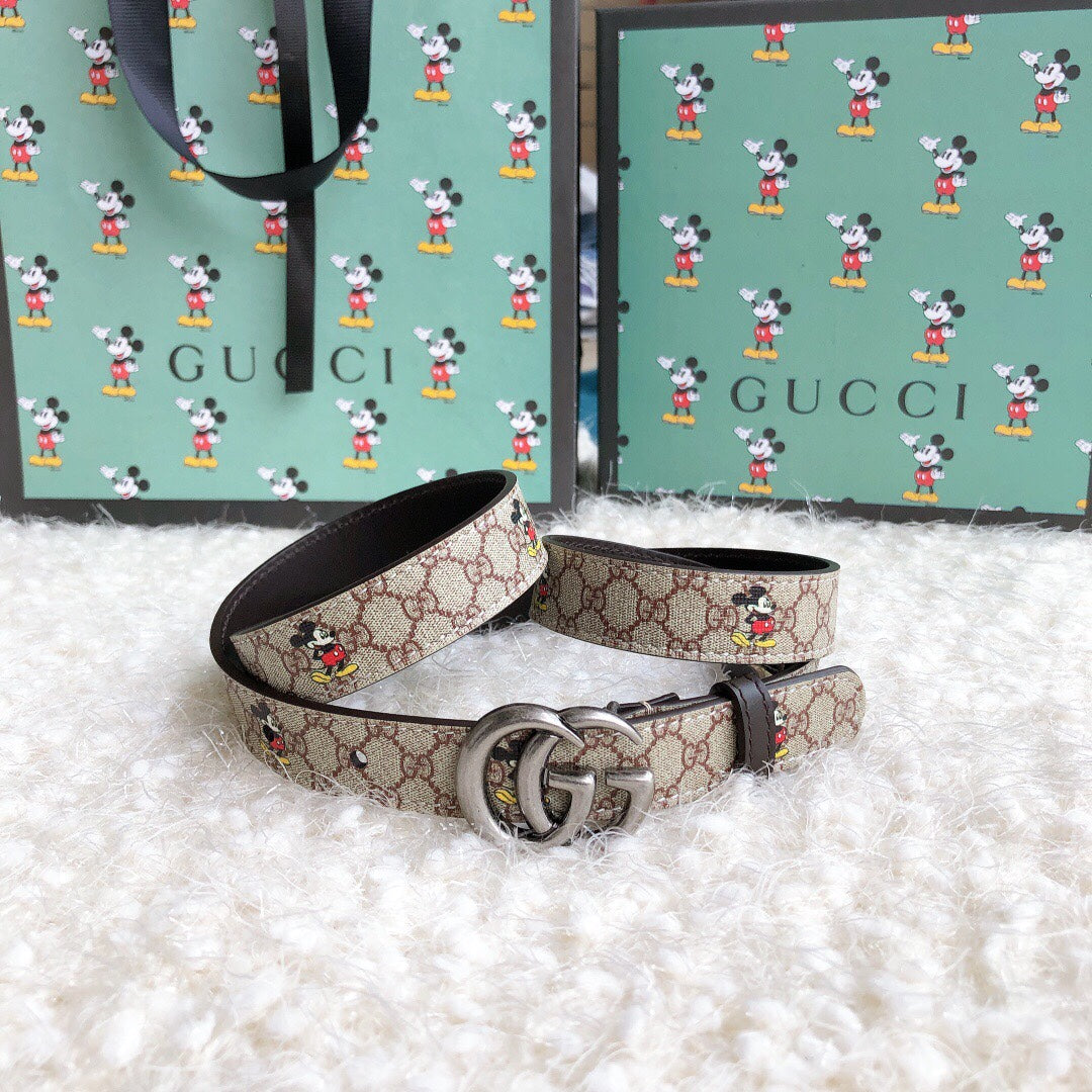 Cinta Gucci Disney