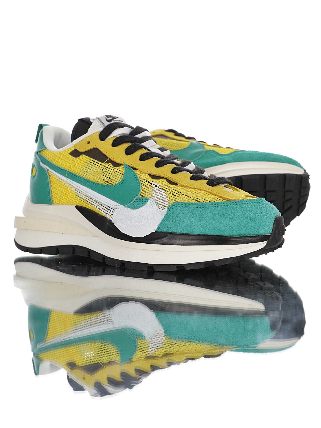 Nike sacai Vaporwaffle