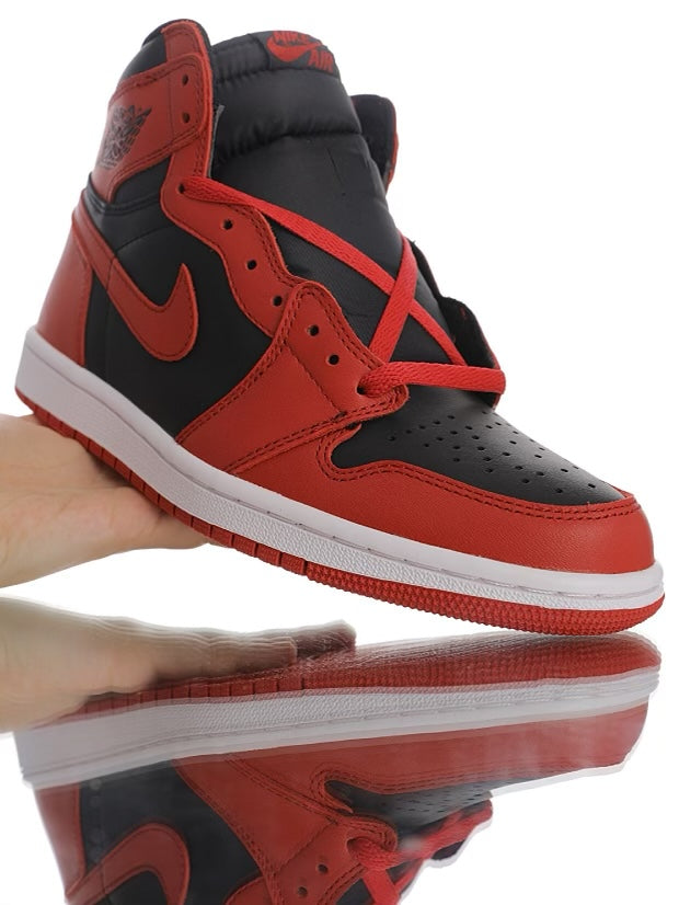 Air Jordan 1 Retro High Bred Banned (2016)