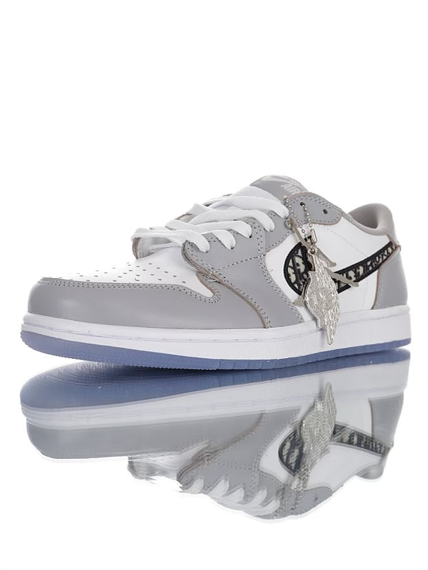 Air jordan low X Dior