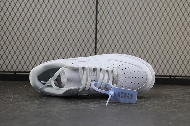 Air Force x supreme white