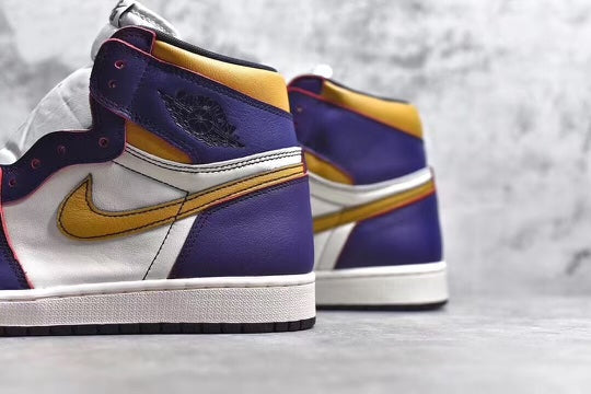 Air Jordan 1 Retro High OG Defiant SB LA to Chicago