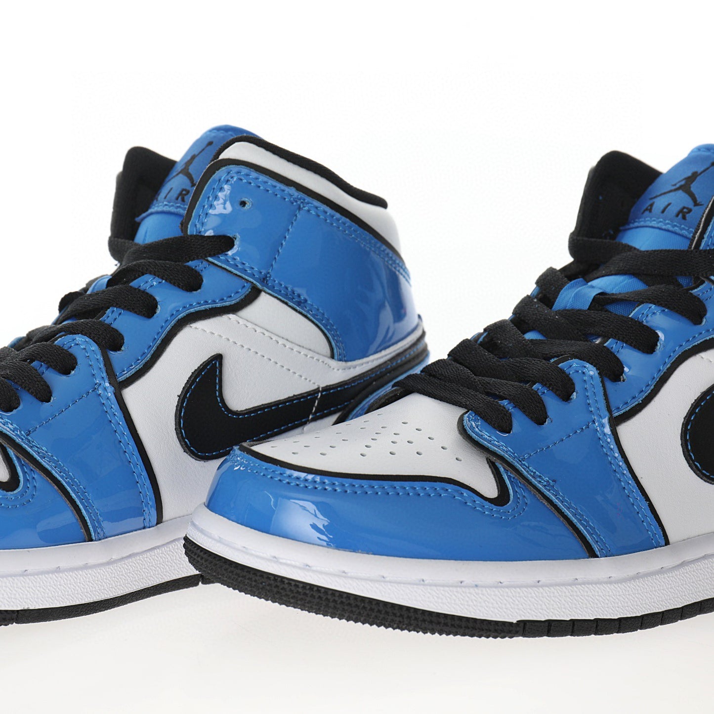 Air Jordan 1 Mid Signal Blue