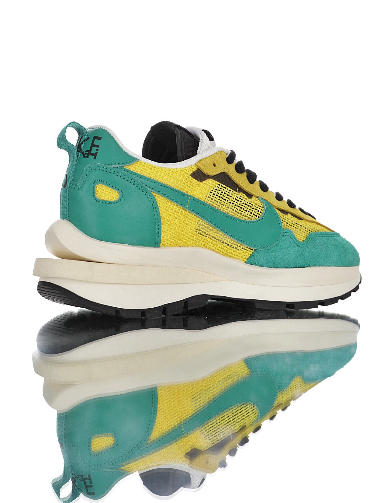 Nike sacai Vaporwaffle