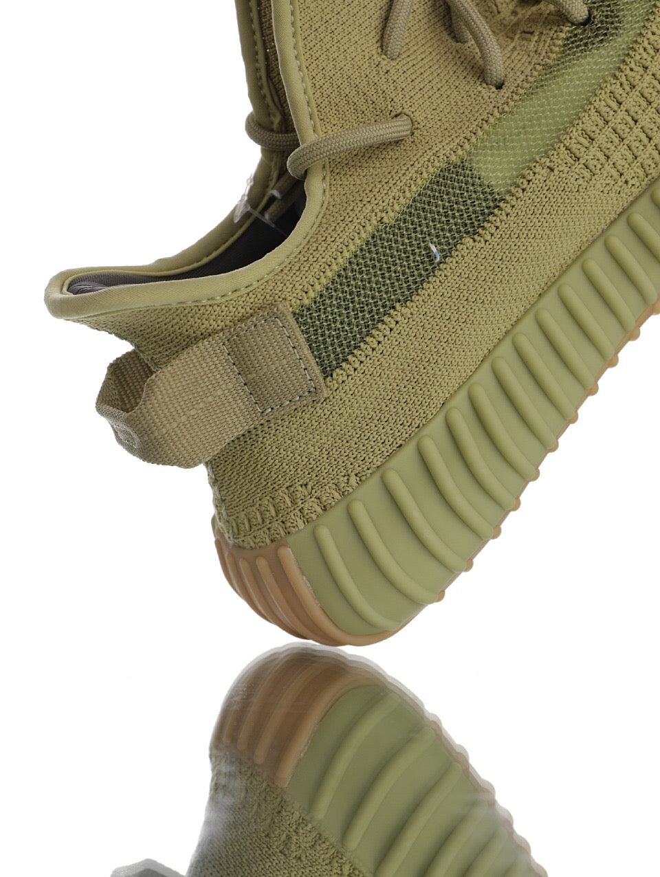 Yeezy Boost 350 V2 Sulfur