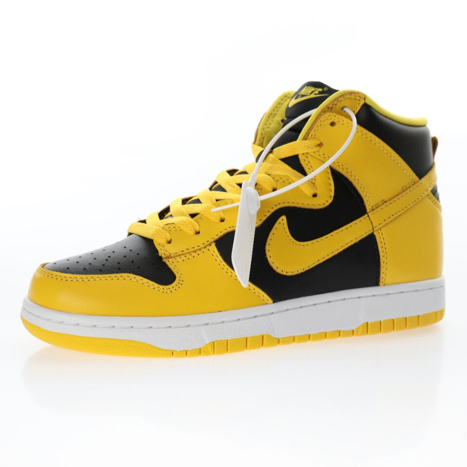 Nike Dunk High Varsity Maize