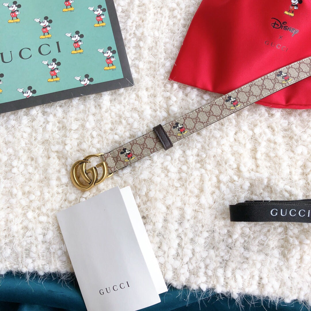 Cinta Gucci Disney