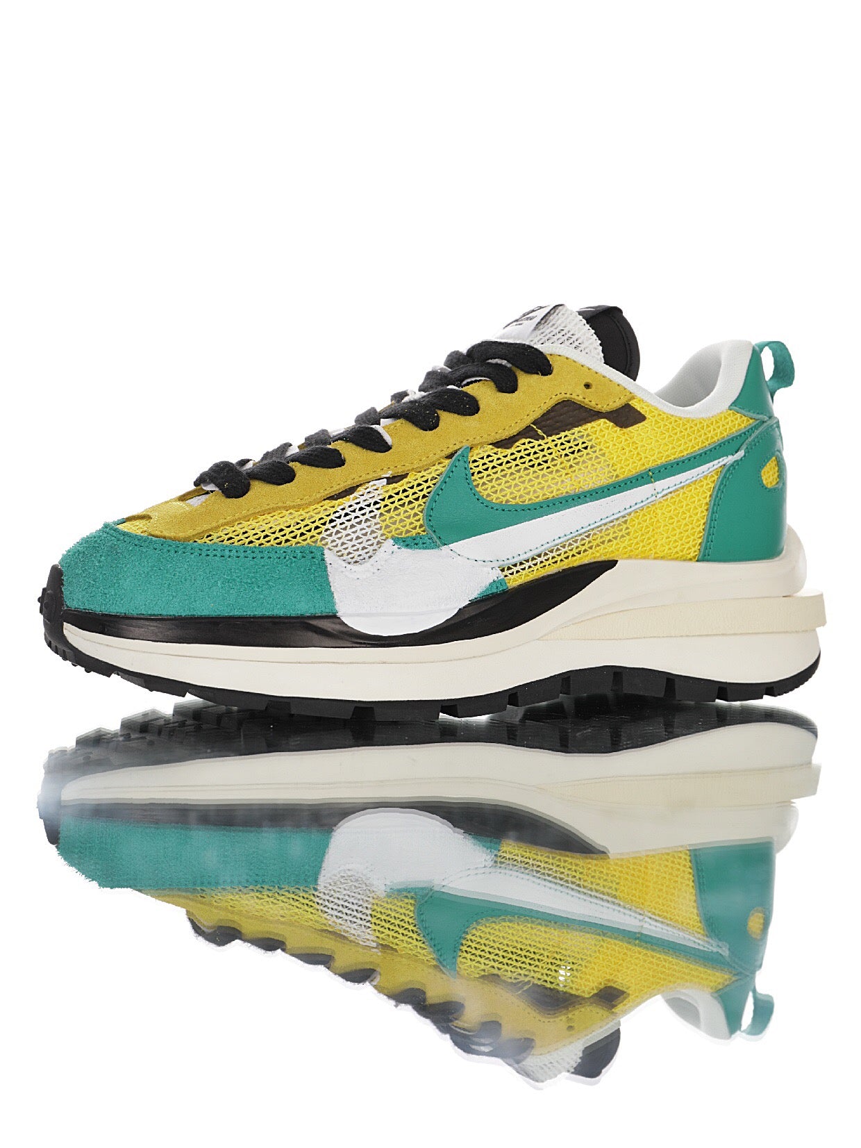 Nike sacai Vaporwaffle