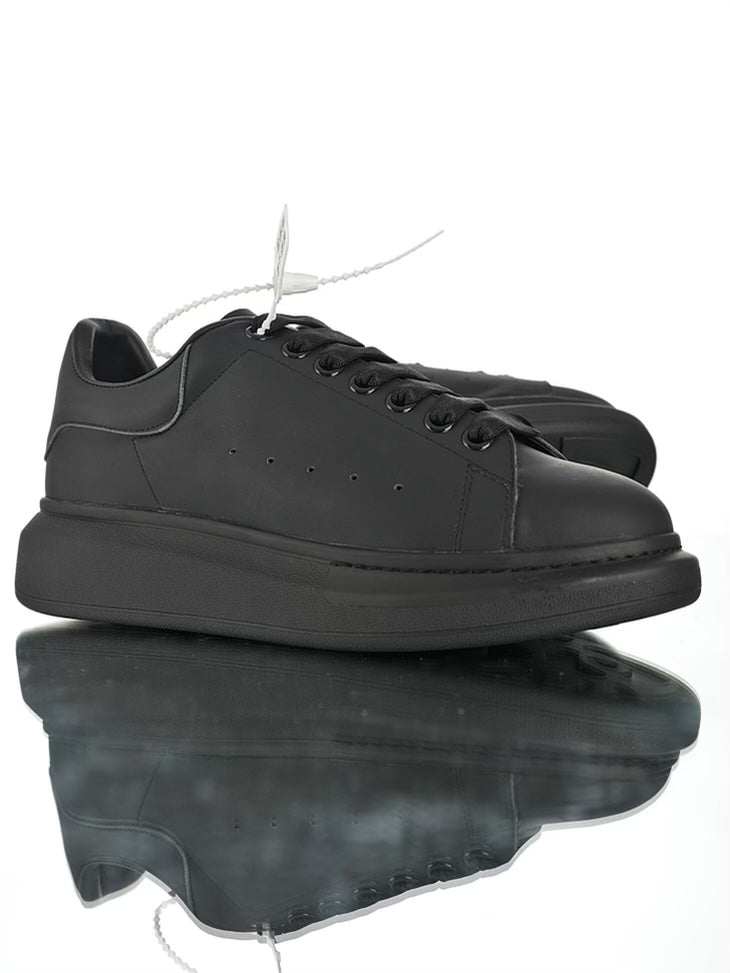 Alexander McQueen Total Black