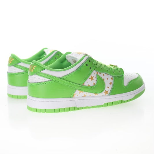 Nike SB Dunk Low Supreme Stars Mean Green
