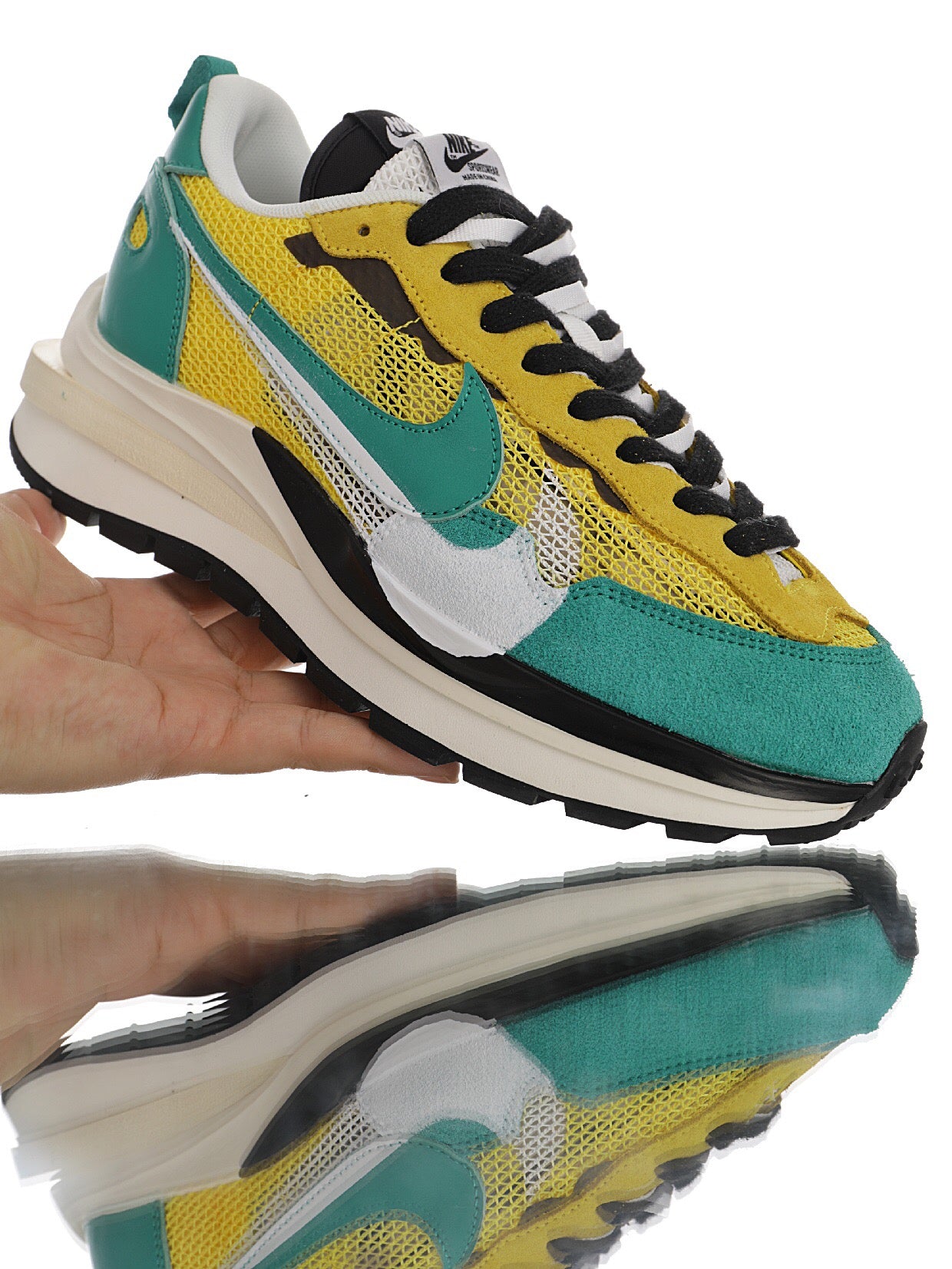 Nike sacai Vaporwaffle
