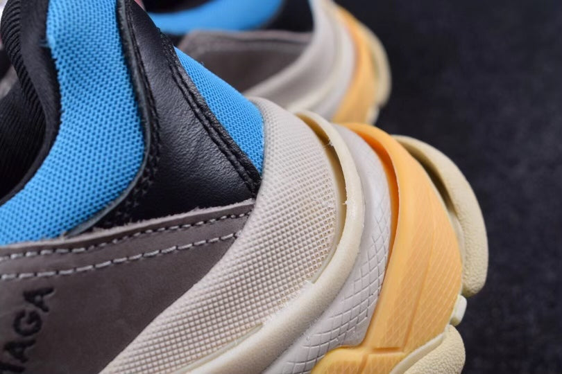 Balenciaga Triple S 3