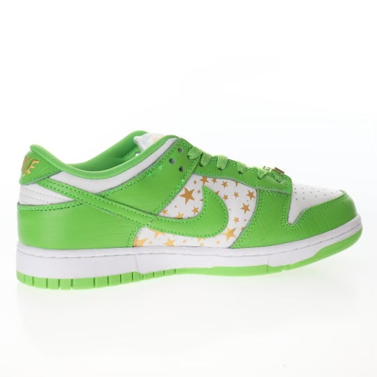 Nike SB Dunk Low Supreme Stars Mean Green