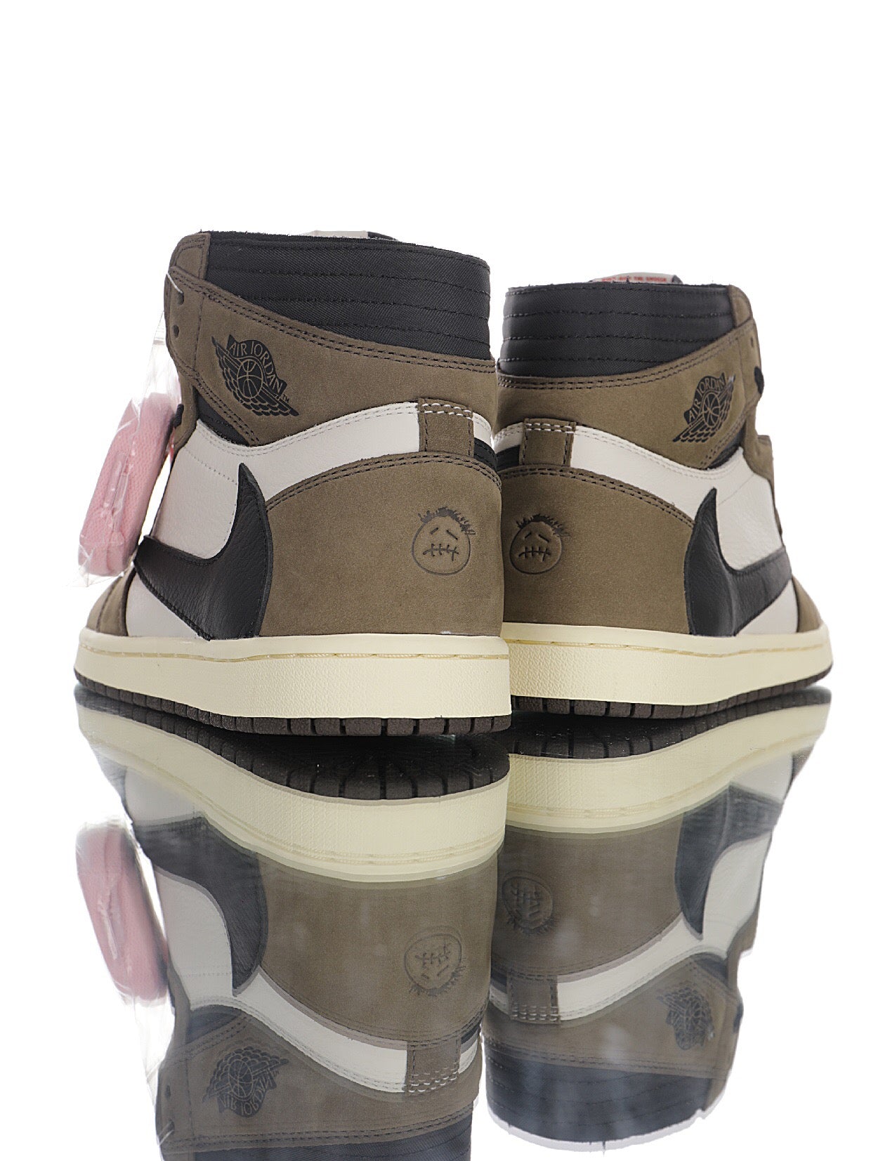 Air Jordan 1 high X Travis Scott
